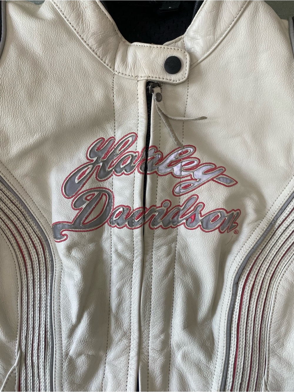 Harley-Davidson Women's “Spirited Eagle” White and Pink Leather Jacket - Picture 3 of 13